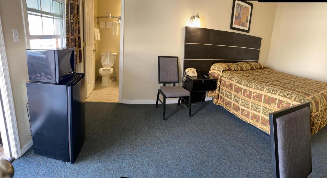 Penn Amish Motel Denver Eksteriør billede