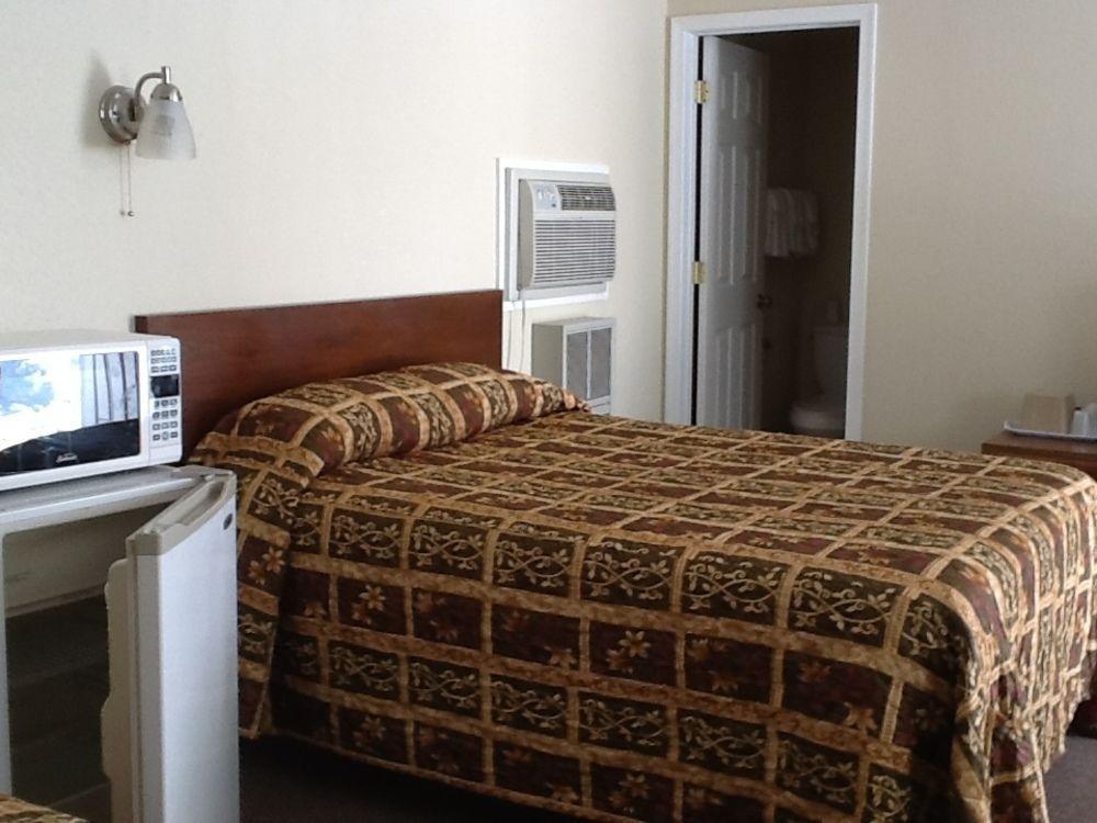 Penn Amish Motel Denver Eksteriør billede